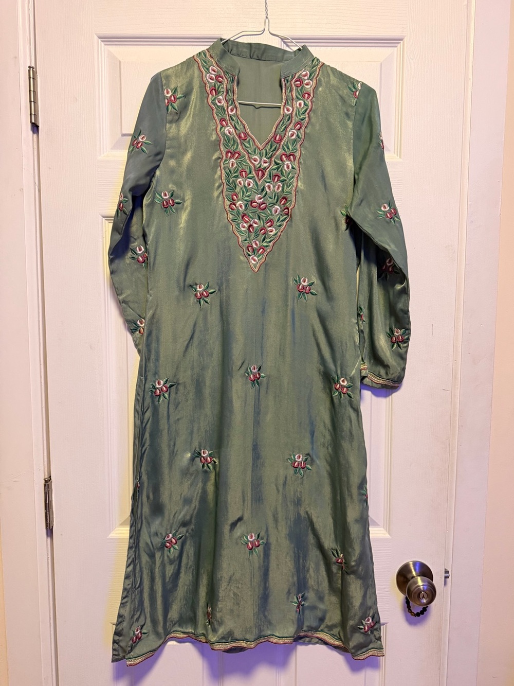 Green Embroidered Tunic Dress with Pink Floral Accents - Picture 2 of 6